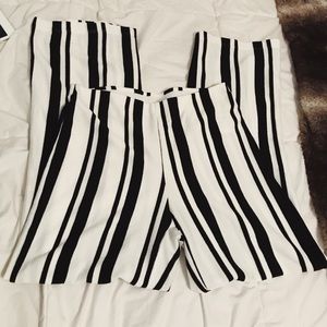 B&W pants!